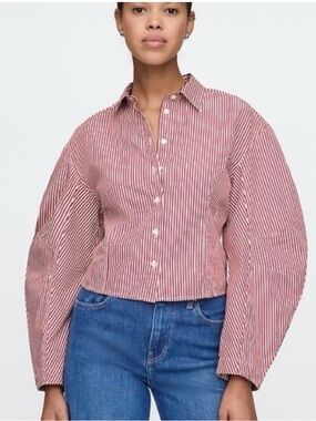 GAP Red and White Striped Button-Down Shirt organic poplin barrel cut